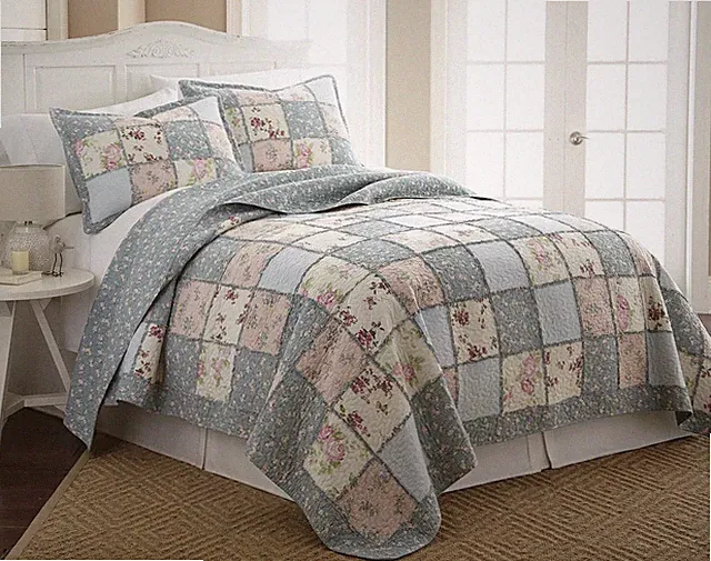 Chezmoi Collection Abbi Shabby Chic Floral Pre-Washed Cotton Patchwork Quilt Set