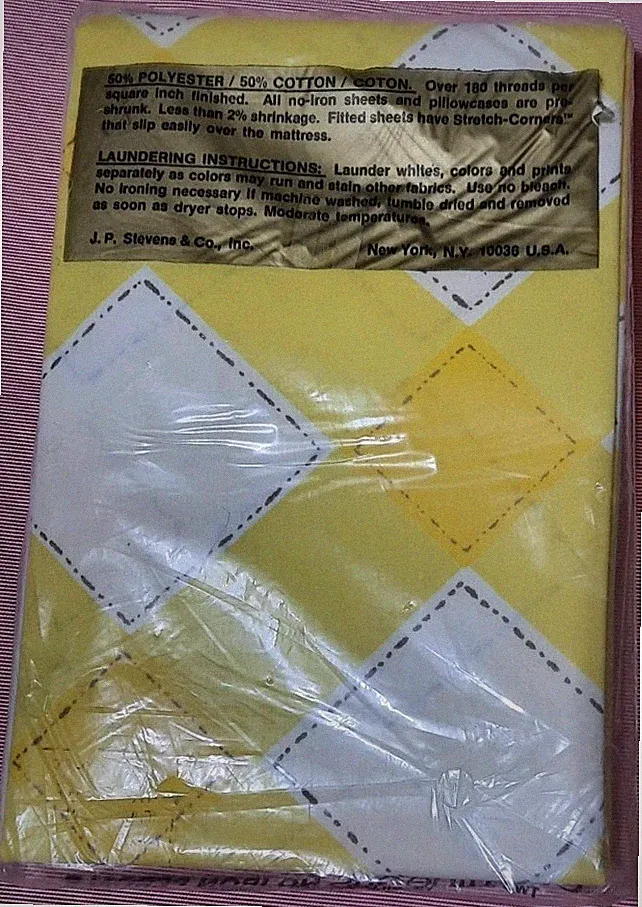 Vtg UTICA STEVENS YELLOW & WHITE PATCHWORK SQUARES 2 Standard Pillowcases NOS